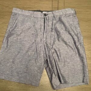 Classic Men's Flat Front Shorts in Light Gray